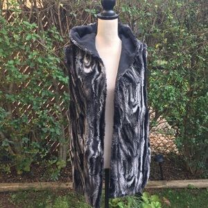 DREW Reversible Faux-Fur Black Hoodie Vest, L